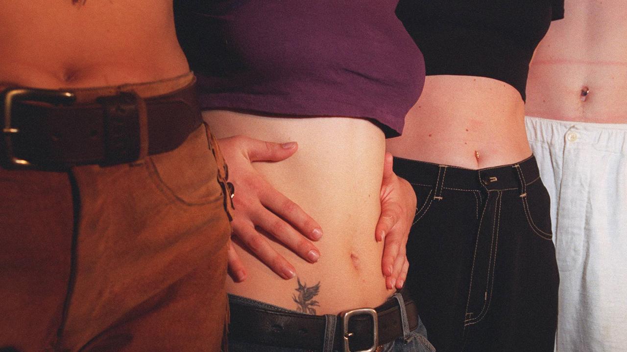 27-3-96 BELLY BUTTONS. navels AT THE INTERNET HUB CAFE, FUNDRAISING EVENT FOR BOOK ON THE BUTTON 1996 tattoo bellybuttons