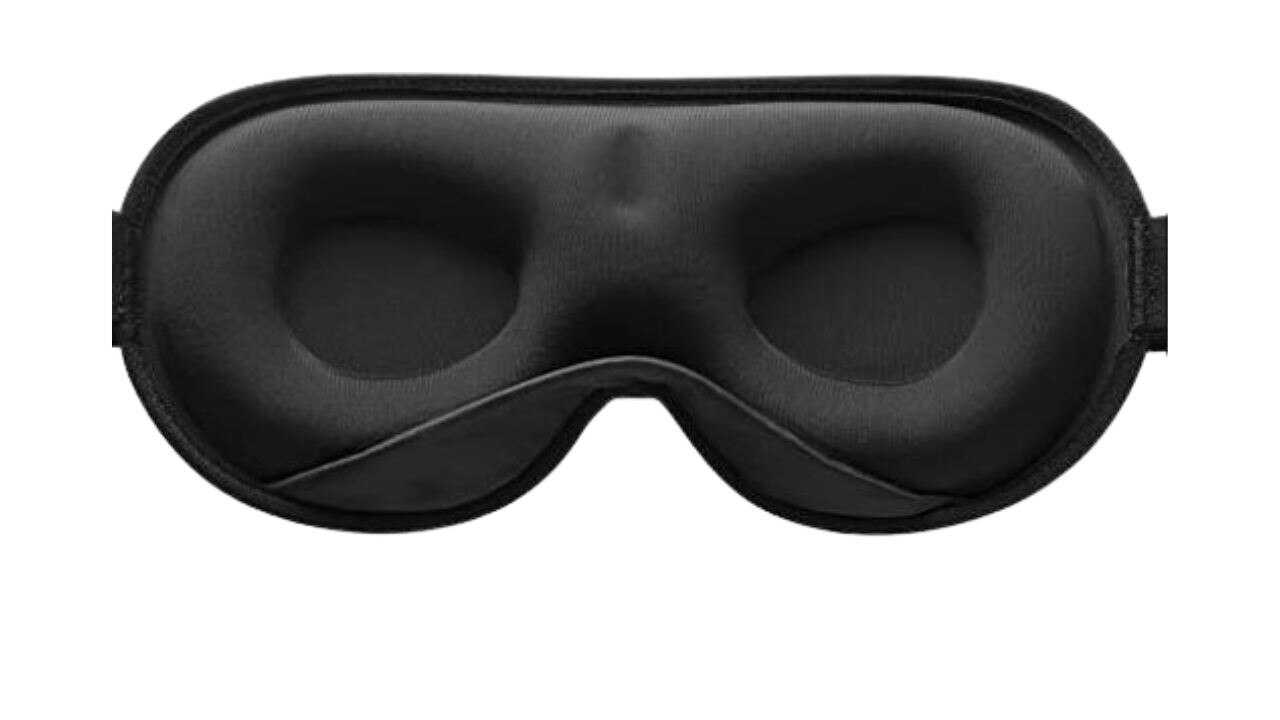 Rejuvenating Silk Sleep Mask: Adjustable, Portable, and Hypoallergenic Eye  Mask