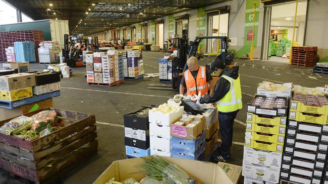 Market review: Melbourne’s Wholesale Market, located in Epping and owned by the State Government, has been slammed by fruit, vegetable and flower wholesalers for poor management and rising costs. 