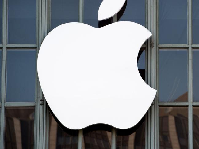 (FILES) A file photo taken on September 7, 2016 shows the Apple logo on the outside of Bill Graham Civic Auditorium in San Francisco, California. - Apple on August 30, 2018 sent out invitations to a September 12 event at which it is expected to unveil new additions to its money-making iPhone line-up.In typical enigmatic style, Apple offered scant clues to what it has in store for the presentation to take place in the Steve Jobs Theater at its spaceship campus in the Silicon Valley city of Cupertino.Invitations had the words "Gather round" under a large golden circle. (Photo by Josh Edelson / AFP)