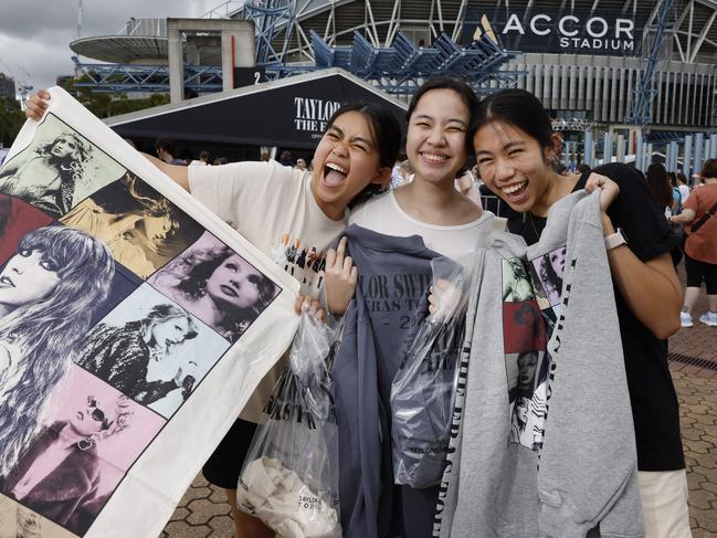 Taylor swift fans Hope Milo, Julianne Reyes and Hannah Milo queued for merch on its first day of going on sale ahead of Taylor Swifts sold out Sydney concerts. Picture: Richard Dobson