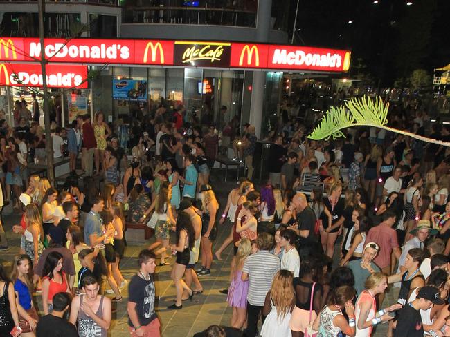 Schoolies Surfers Paradise . Photo Mike Batterham