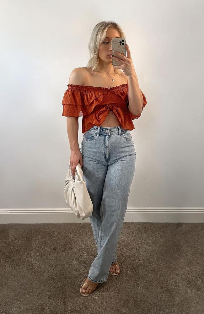 GRWM styling the Kmart geo wide leg pants for an easy but put