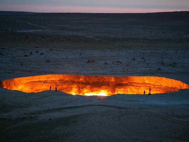 ESCAPE: Cover Story, Tour, Feb 18 -  Derweze Gas Crater known as 'The Door to Hell' in the early morning,Turkmenistan  Picture: Istock