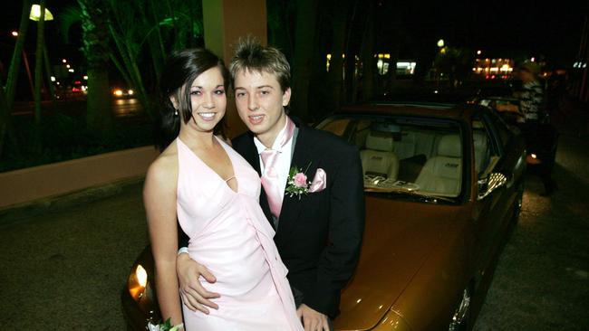 JUNE 06, 2004: Ashlea Cameron, 17 and Beau Enkelaar, 18 from Hillcrest Christian College at the Crowne Plaza in Surfers Paradise for their school formal. PicMike/Batterham - socials
