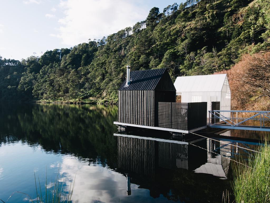 Floating Sauna, Derby, Tasmania. Designed by Licht Architecture. Built by Nigel Reeves. A shortlisted entry in the Tasmanian Architecture Awards. Photo by Anjie Blair.