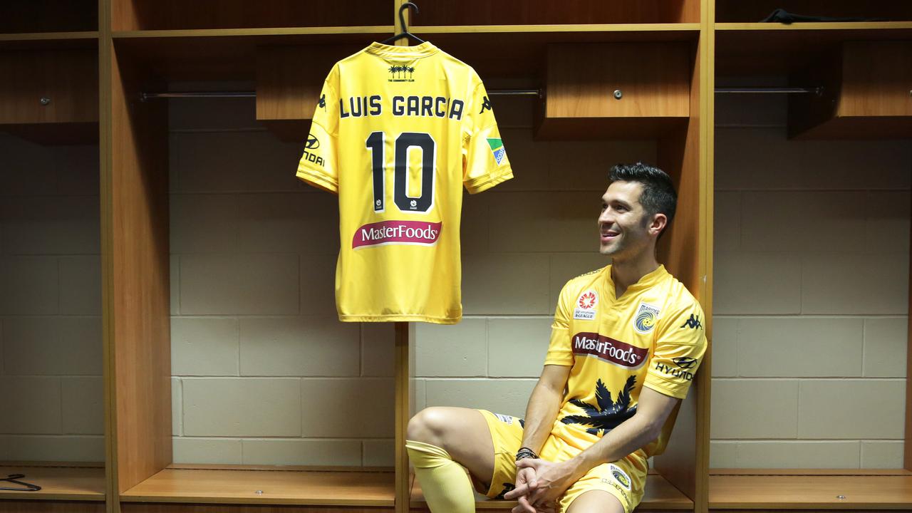 Luis Garcia signs for Central Coast Mariners in Australia, Football News
