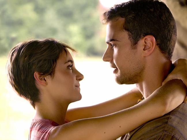 Tris (Shailene Woodley) and Four (Theo James) in a scene from THE DIVERGENT SERIES: INSURGENT, directed by Robert Schwentke. In cinemas 19 March 2015. An Entertainment One Films release. For more information contact Claire Fromm: cfromm@entonegroup.com.