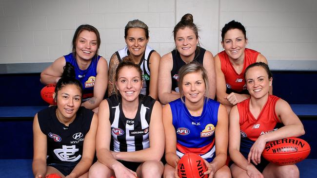 Darcy Vescio (bottom, left) and Brianna Davey (top, second right) are Carlton’s first female signings. Picture: Wayne Ludbey