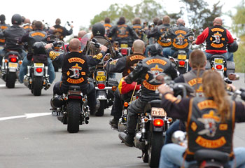 Vow to smash outlaw bikies | Daily Telegraph