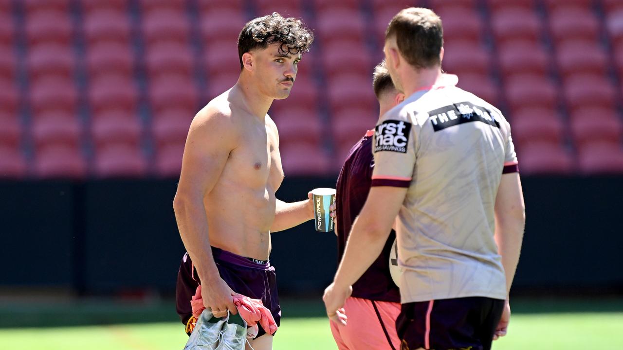 Herbie Farnworth is seen with strapping on his left leg during a Brisbane Broncos training session. (Photo by Bradley Kanaris/Getty Images)