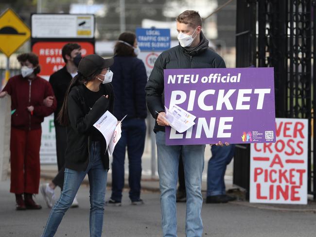The entrance to the University of Sydney at Ross St entrance was blocked. Picture: John Grainger