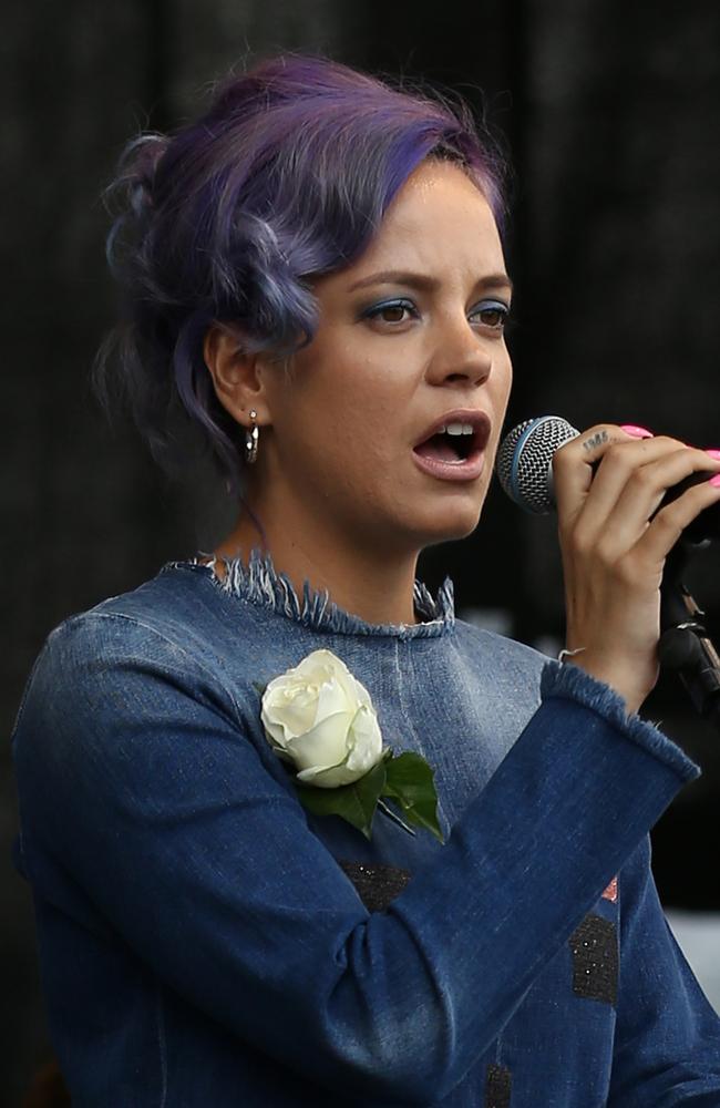 Lily Allen British Singer Says She May Have Nowhere To Live The Advertiser