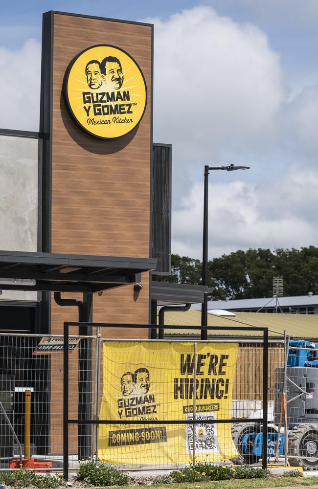 Guzman Y Gomez drive thru under construction in Wilsonton. Picture: Kevin Farmer