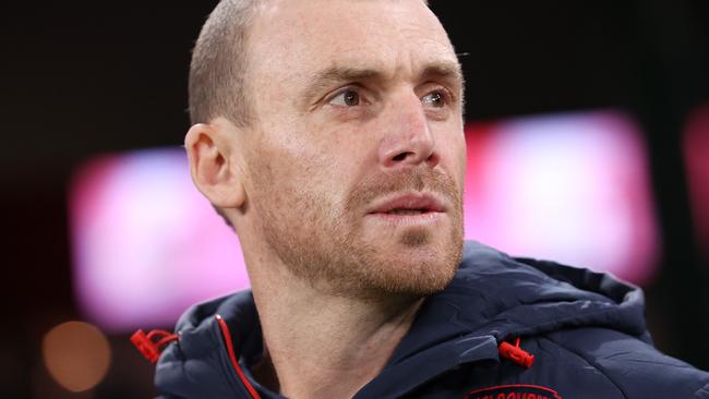 MELBOURNE, AUGUST 2, 2024: 2024 AFL Football - Round 21 - Western Bulldogs V Melbourne Demons at Marvel Stadium. Simon Goodwin coach of the Demons.  Picture: Mark Stewart