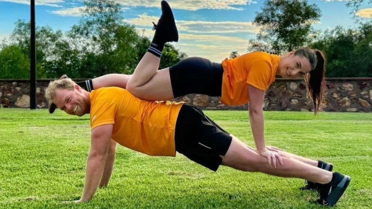How Top End radio host is using push-ups to battle mental health