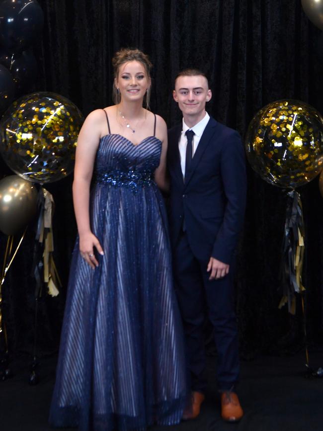 SCHOOL FORMAL 2022 - CALVARY CHRISTIAN COLLEGE. Elyssa Nerboni and Eligh Paulsen (not graduating student). Picture: Evan Morgan