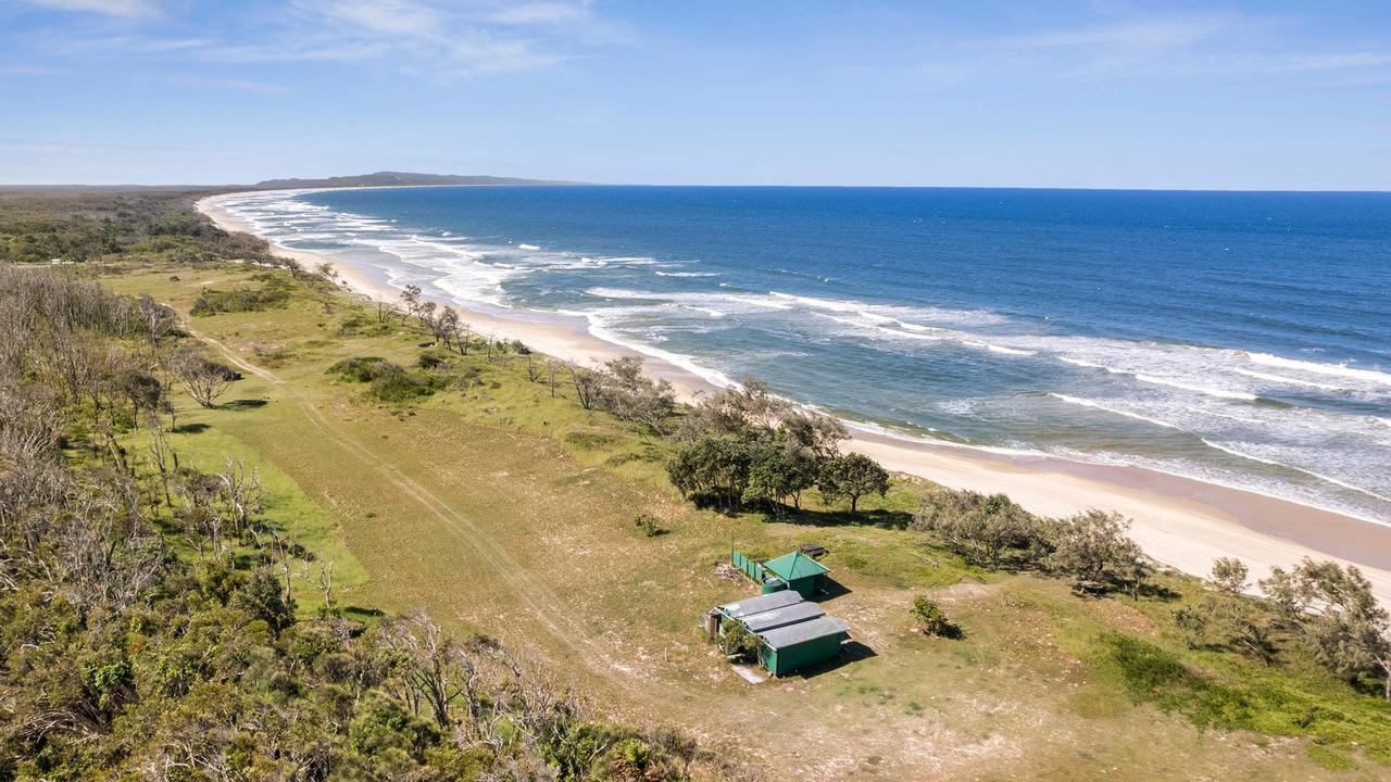 Middleton bought a stake in the holding that has 466 metres of beach frontage.