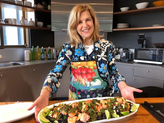 Practising dietitian Karen Inge says force-feeding isn’t the answer to fussy eating as children need to learn how to regulate their own appetite.