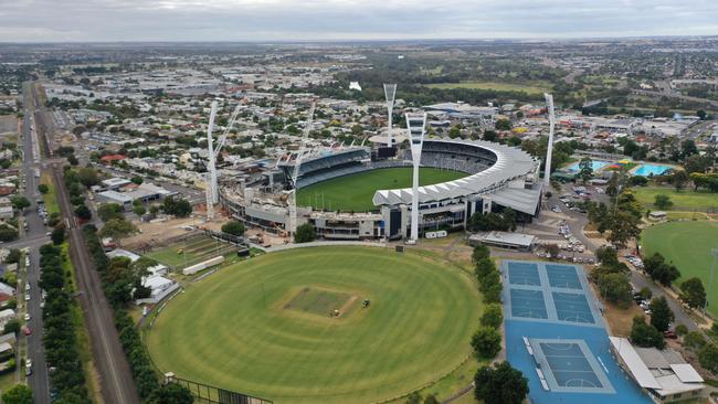 Kardinia Park and the nearby Geelong rail network. Drone photos and videos for the Future Geelong campaign. Shots of Geelong skyline from Eastern Beach, overview of GMHBA development and train line, Armstrong Creek development around the shopping centre. Picture: Alan Barber