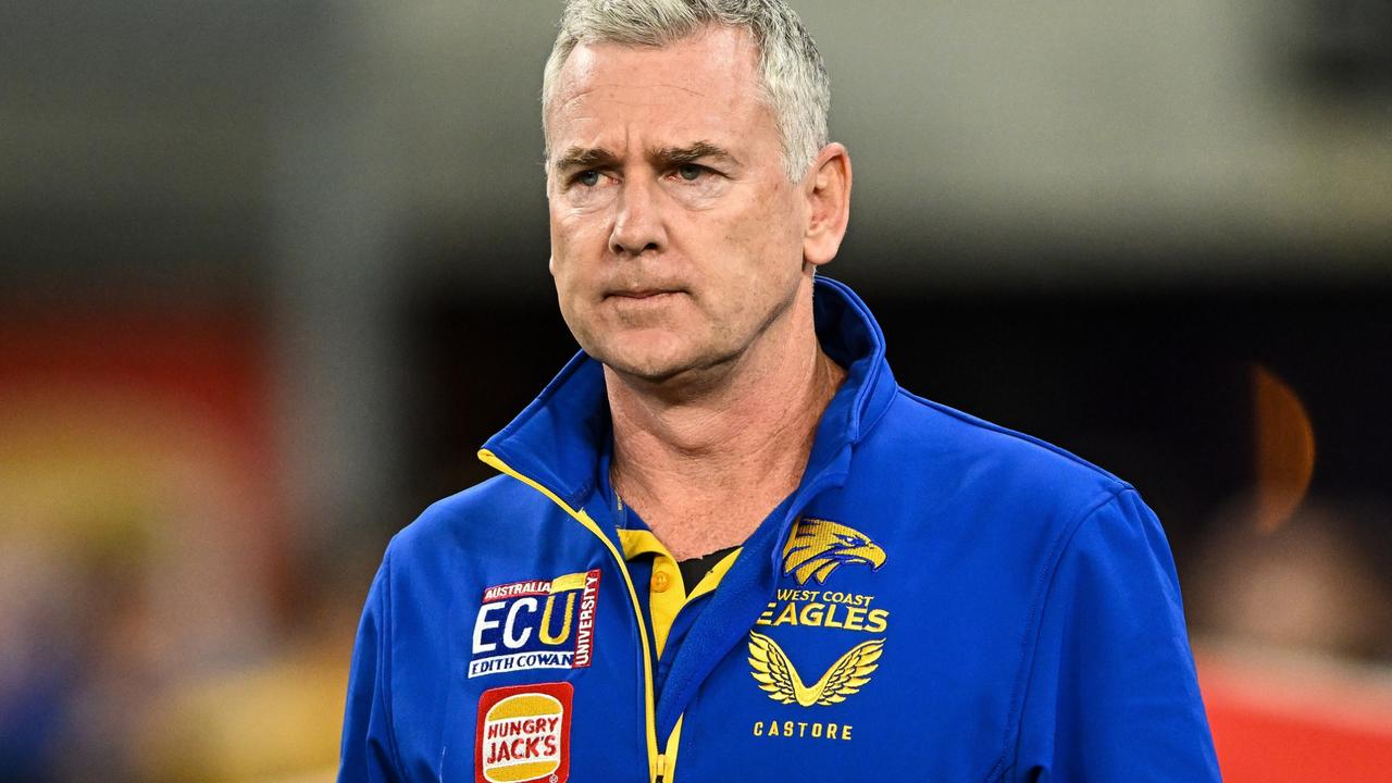 West Coast Eagles coach Adam Simpson keeps job as board backs him