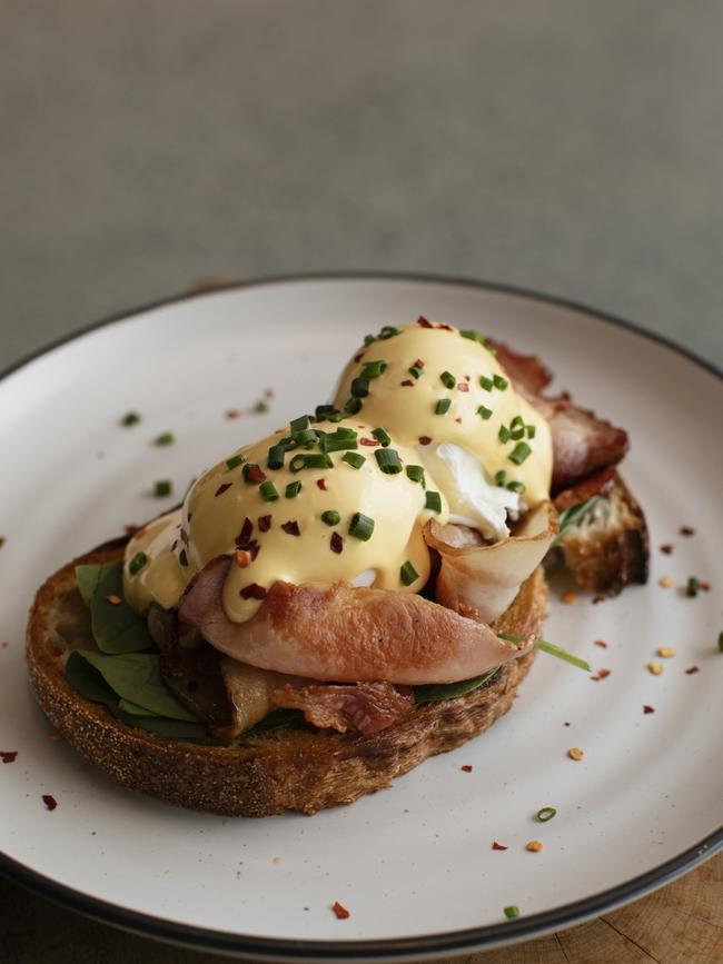 Funnybone Coffee’s eggs Benedict.