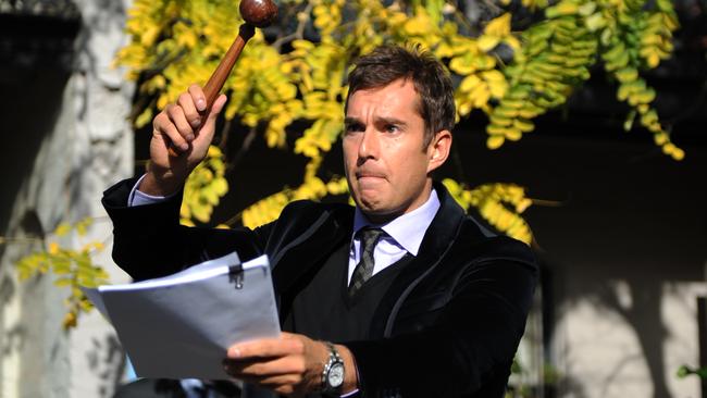weekend auction 141 goodlet st. Surry Hills. auctioneer Ivan Bresic. Winners asked not to be identified.