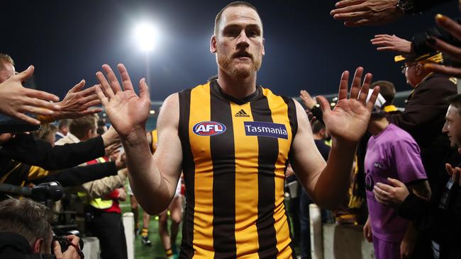 Jarryd Roughead thanks the fans after Hawthorn’s win.