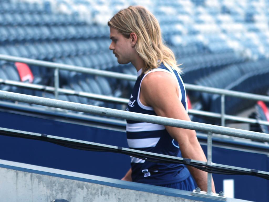 Bailey Smith leaves the training track as the media arrive. Picture: Alison Wynd
