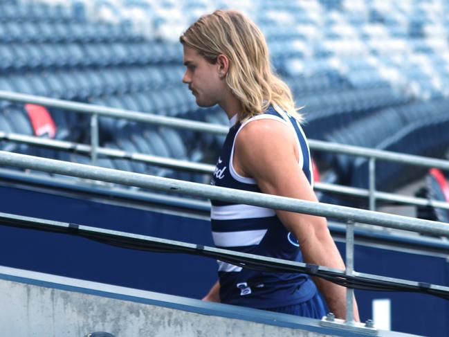 Bailey Smith leaves the training track as the media arrive. Picture: Alison Wynd