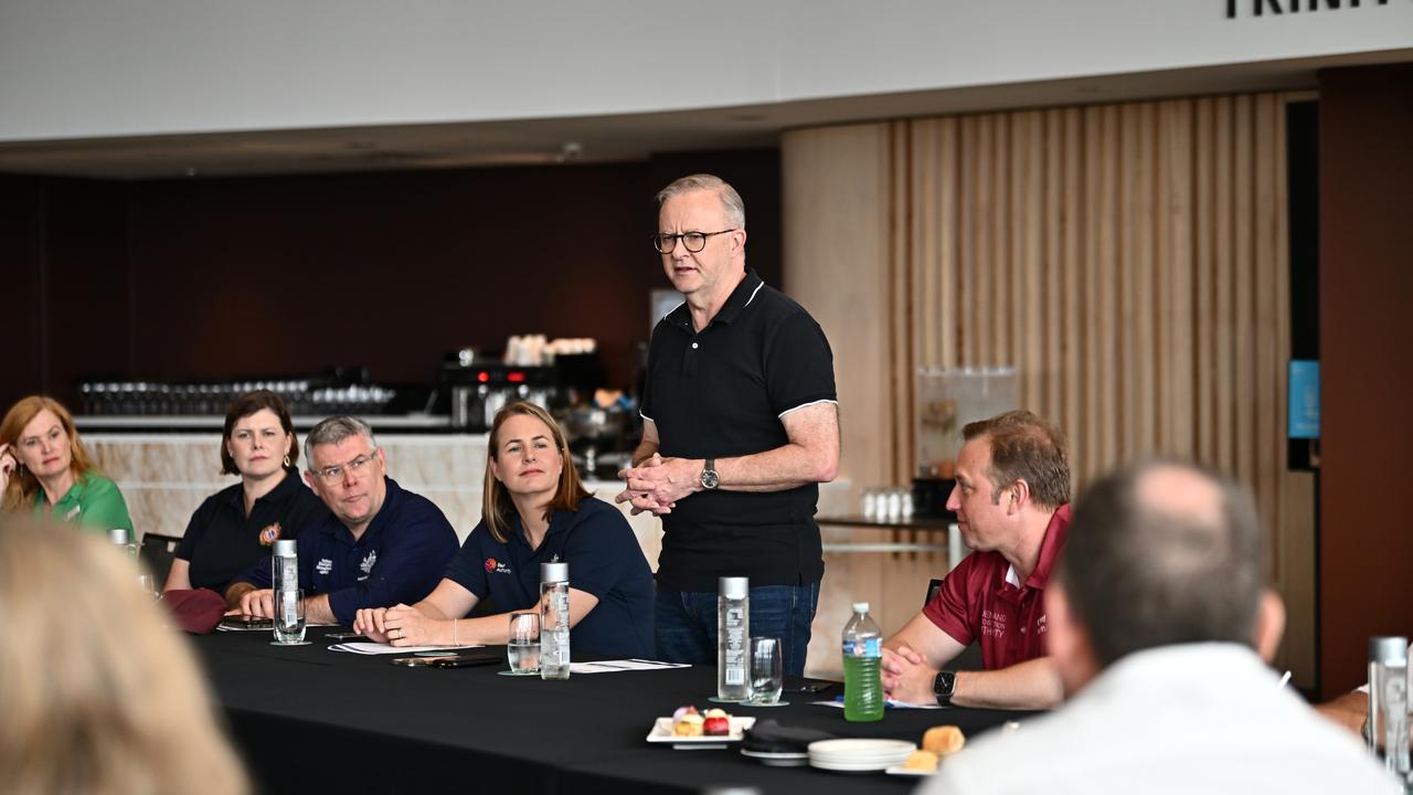 Anthony Albanese met with local tourism operators and peak bodies. NCA NewsWire/ Emily Barker.