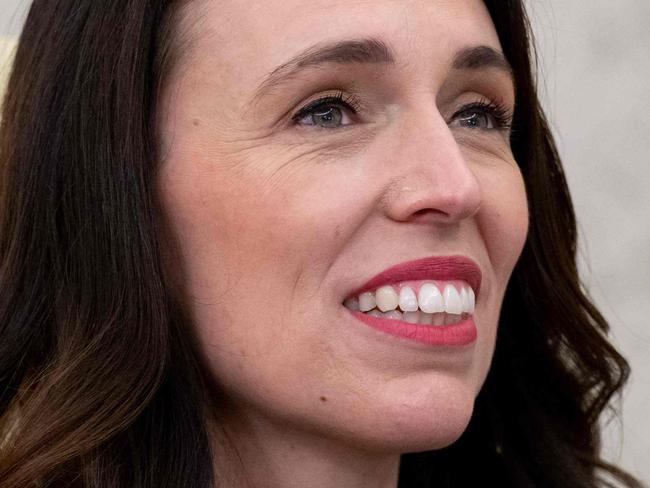 Prime Minister Jacinda Ardern, of New Zealand, meets with US President Joe Biden in the Oval Office of the White House in Washington, DC, on May 31, 2022. (Photo by SAUL LOEB / AFP)