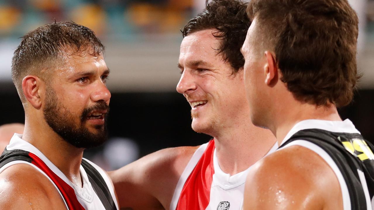 BRISBANE, AUSTRALIA - OCTOBER 03: Paddy Ryder of the Saints is consoled by teammates after injuring himself during the 2020 AFL Second Elimination Final match between the St Kilda Saints and the Western Bulldogs at The Gabba on October 03, 2020 in Brisbane, Australia. (Photo by Michael Willson/AFL Photos via Getty Images)