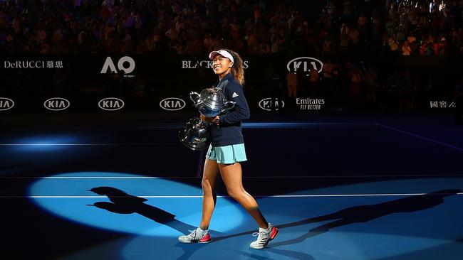 Naomi Osaka with the Australian Open trophy.