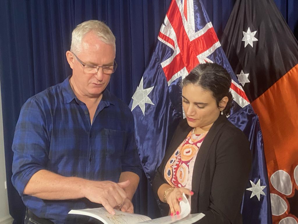 Dr Alaric Fisher, executive director flora and fauna with the Department of Environment and Parks and Water Security and Environment Minister Lauren Moss.