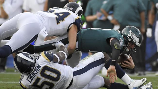 Steelers lose first game, a 34-3 drubbing by Eagles