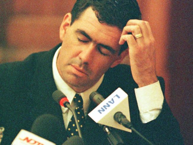 Hansie Cronje during the match-fixing allegations inquiry in Cape Town in 2000.