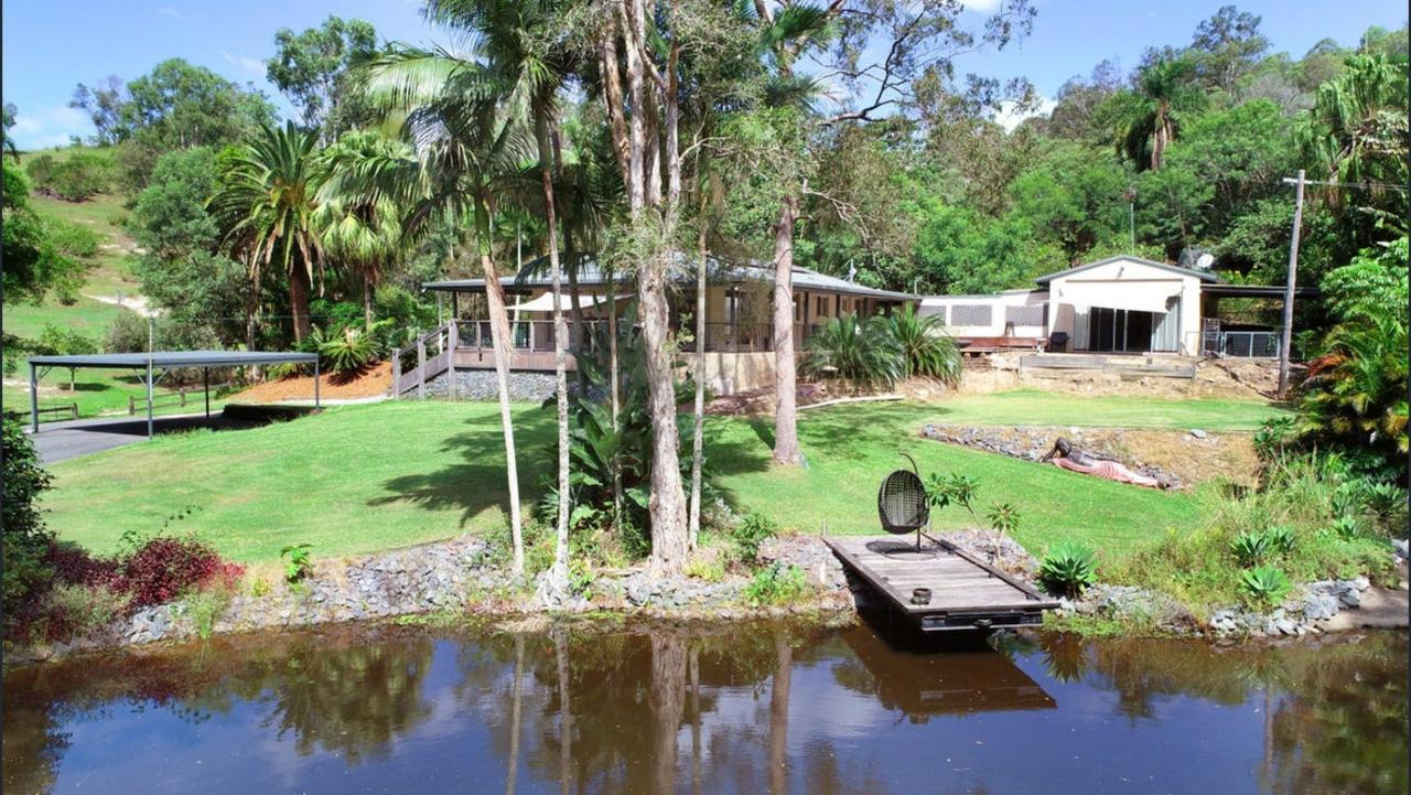 This Guanaba property is listed as a “Forced sale! Has to be sold!”