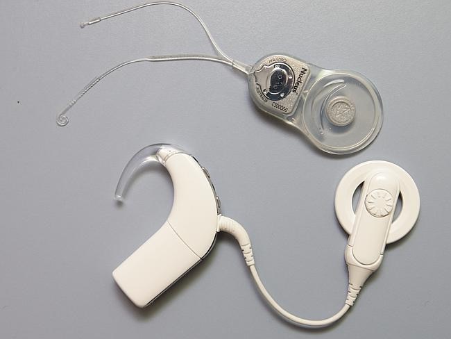 Магазин кохлеарный имплант. Кохлеарный имплант кохлеар. Cochlear 7 2005. Кохлеар нуклеус 6.