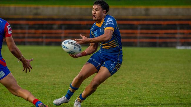 Lorenzo Talataina passes for Parramatta in the Harold Matthews Cup. Picture: Thomas Lisson.