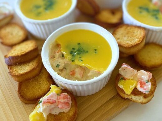 Garlic butter potted prawns.