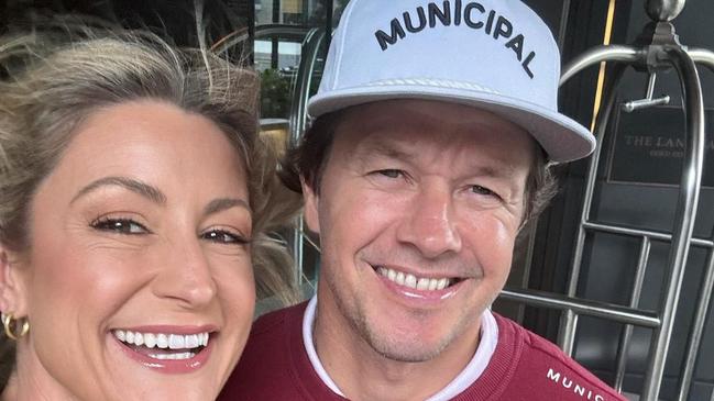 Weather reporter Liz Cantor and actor Mark Wahlberg. Photo: Instagram.