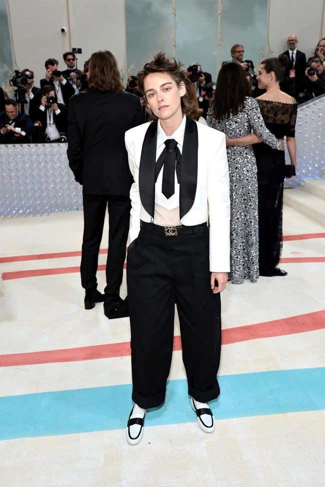 Kristen Stewart wears Chanel at the 2023 Met Gala.