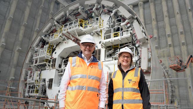 Mr Albanese and Victorian Premier Jacinta Allan. Picture: NCA NewsWire / Andrew Henshaw