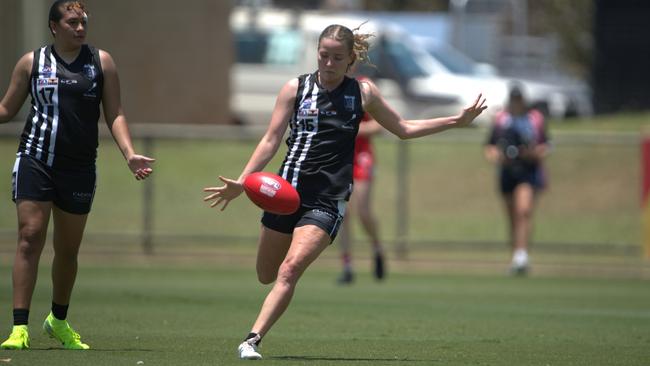 Taelah Smith scored three goals for Palmerston against Waratah in Round 2 of the 2024-25 NTFL season. Picture: Pema Tamang Pakhrin