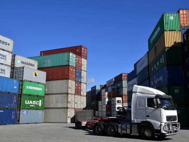 Shipping containers are seen at the Port Botany container terminal in Sydney, Thursday, February 7, 2019.(AAP Image/ Joel Carrett) NO ARCHIVING