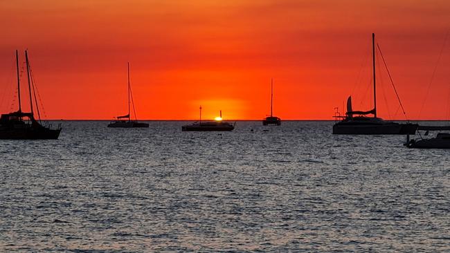 Sunset at Bundilla Beach by Zoe Cooper. Northern exposure nov 13