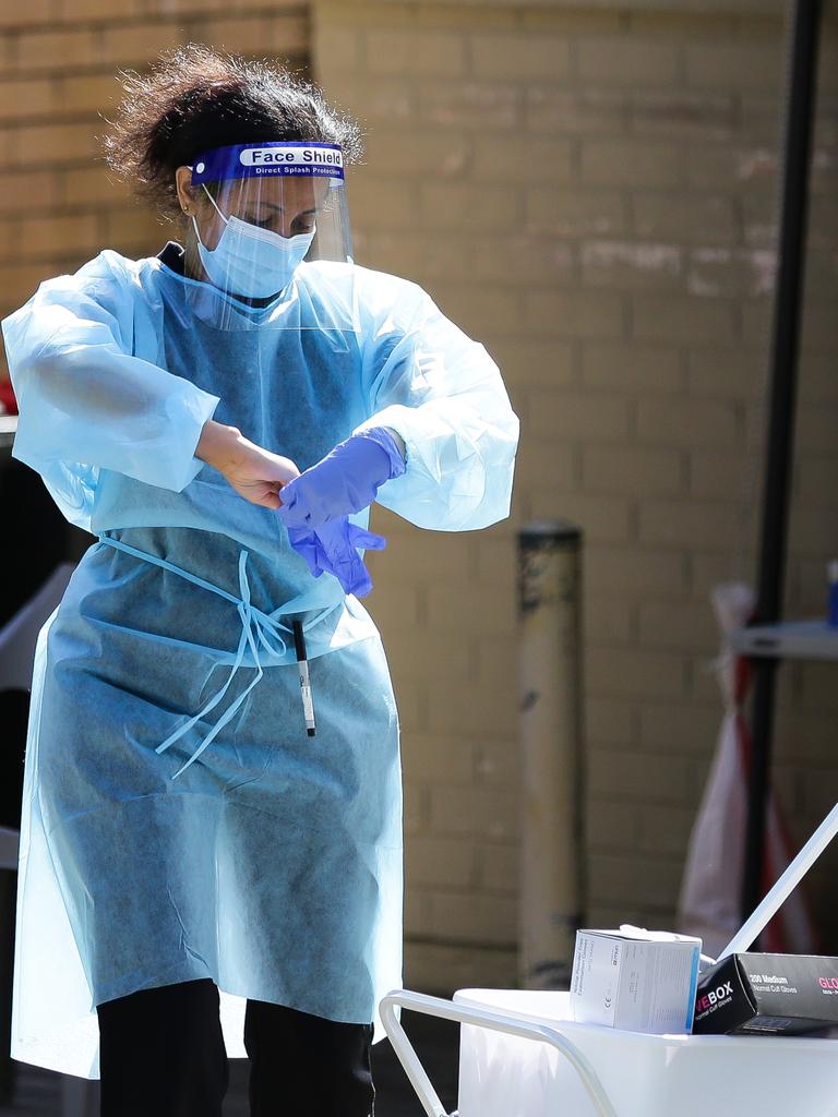 A nurse at the Dalcross Private Hospital drive-through testing clinic in Killara in Sydney. Picture: NCA NewsWire / Gaye Gerard