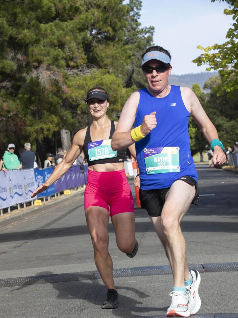 Cadbury Marathon, Melanie Richardson and Wayne Clarke. Picture: Chris Kidd