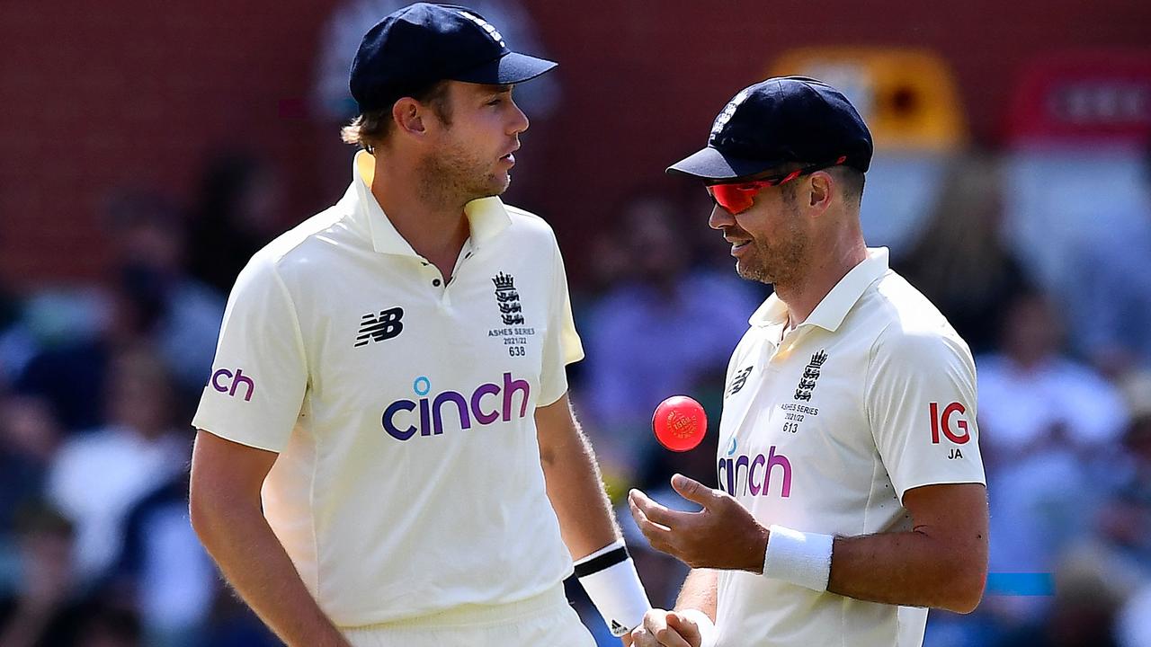 Stuart Broad (left) and Jimmy Anderson bowled too short on day one. (Photo by William West/AFP)